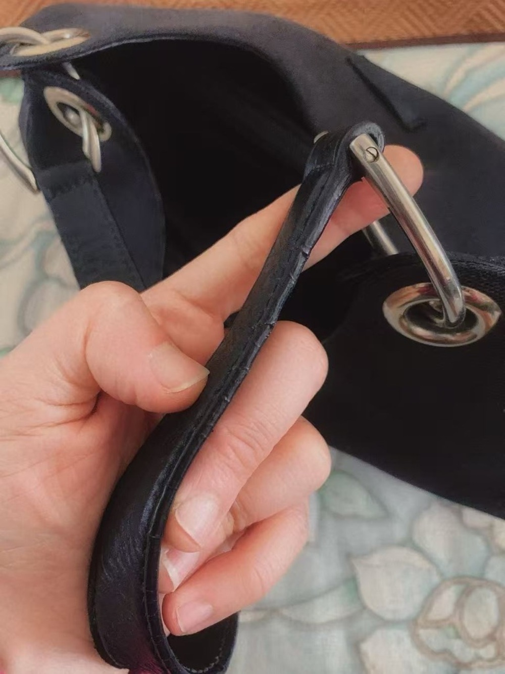 Gucci GG-Signature Trimmed Colbert Hobo bag in black‎ - Picture 9 of 16